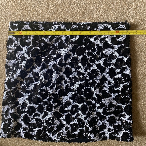 GUESS Mini Skirt Sequin Cheetah - Picture 4 of 4